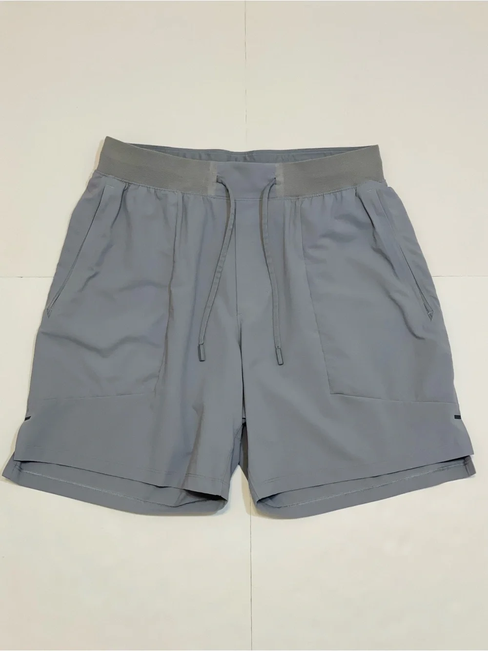 Lululemon Men's License to Train Athletic Shorts - Gray Size M